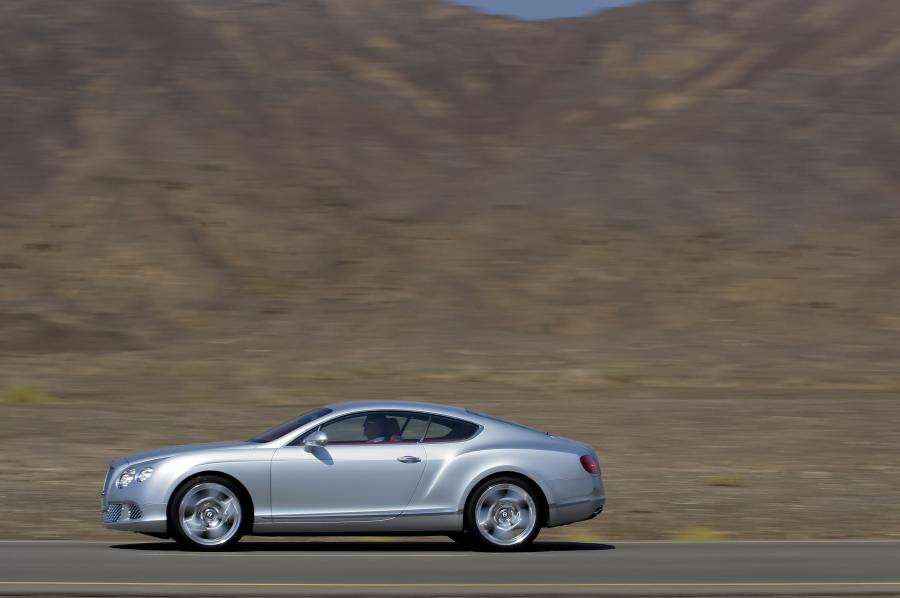 Bentley Continental GT 2011 года  (фото 101 из 151)
